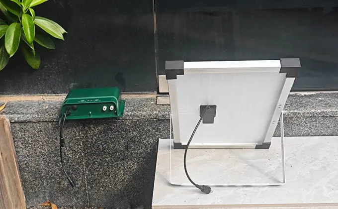 Solar Drip Irrigation Controller & Solar Panel Back Side Complete solar panel and controller unit of automatic drip irrigation kit for garden and balcony
